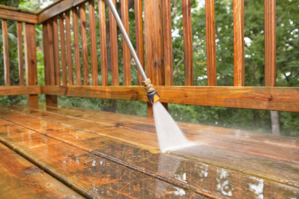 Best Deck Pressure Washing  in Rutgers University Livingston Campus, NJ